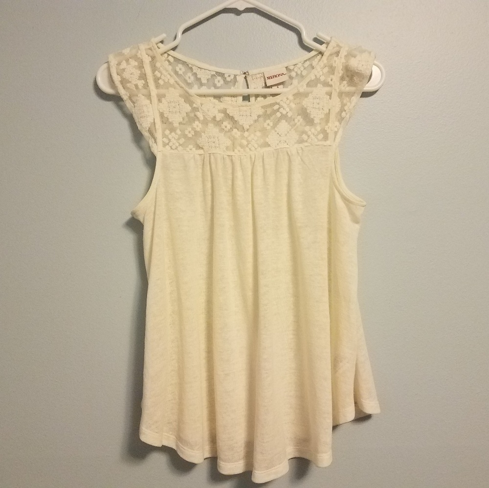 Lacy white top